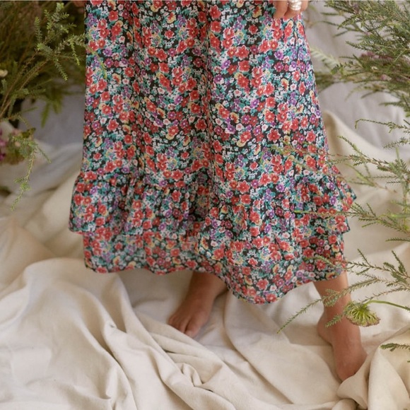 ✨ S O L D ✨ Christy Dawn Colette dress in wild Berry floral xs - Picture 8 of 16